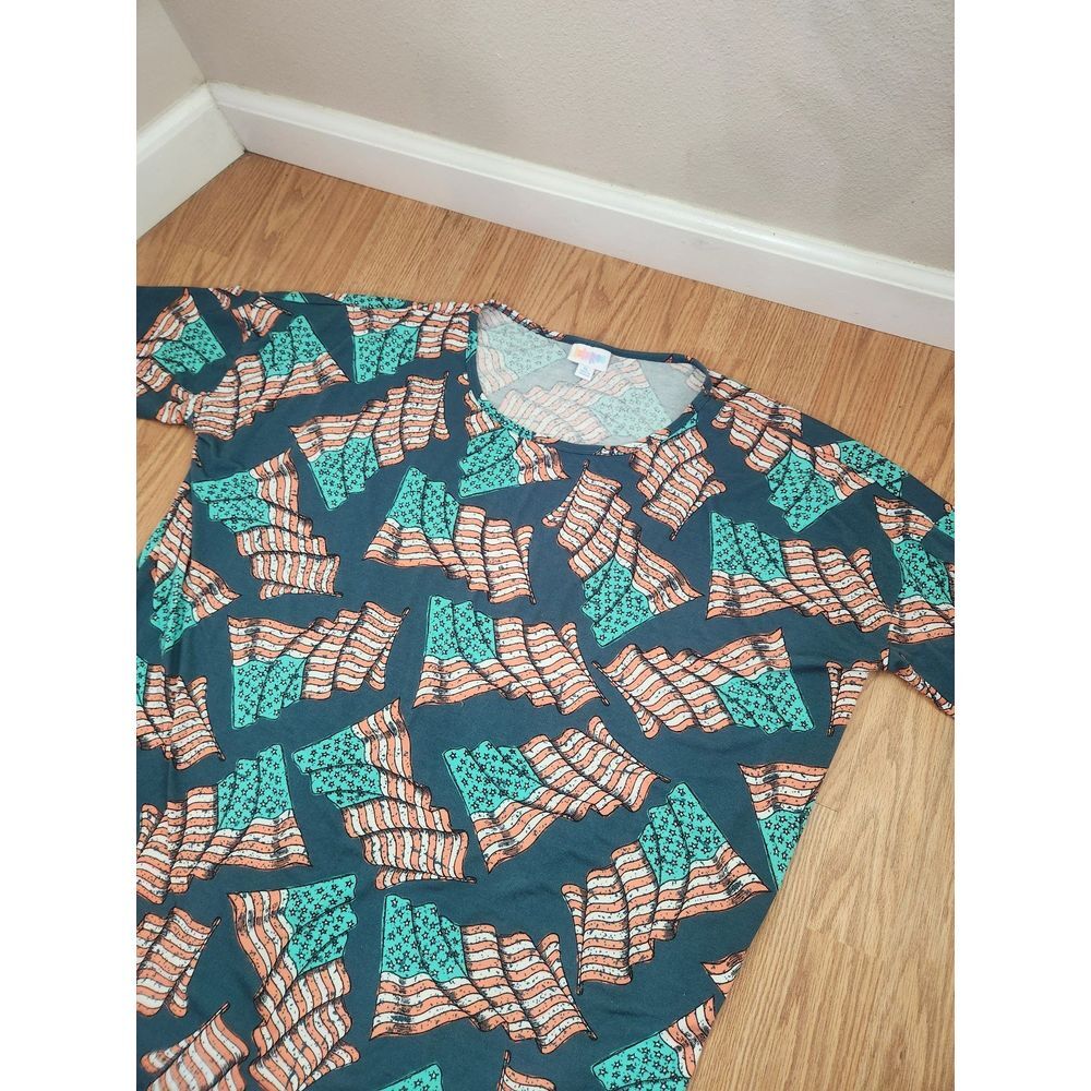 Lularoe‎ Irma Americana Collection Flag High Low Shirt